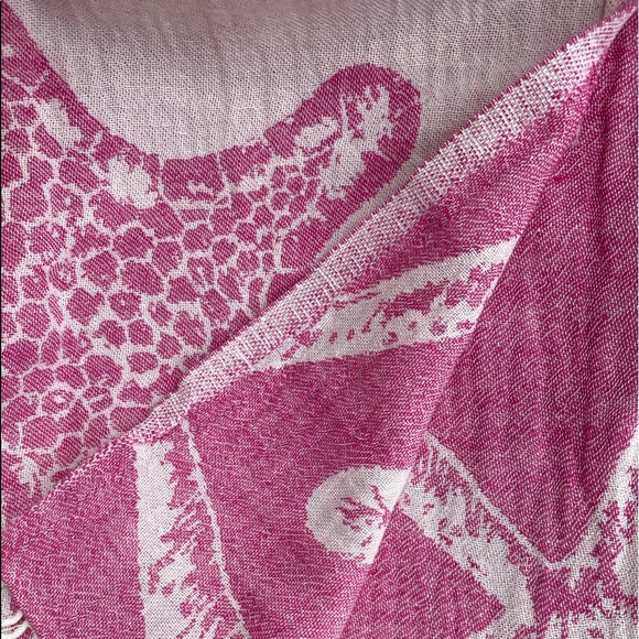 Seaside Collection Oversized Soft Cotton Towel - Picture 4 of 5